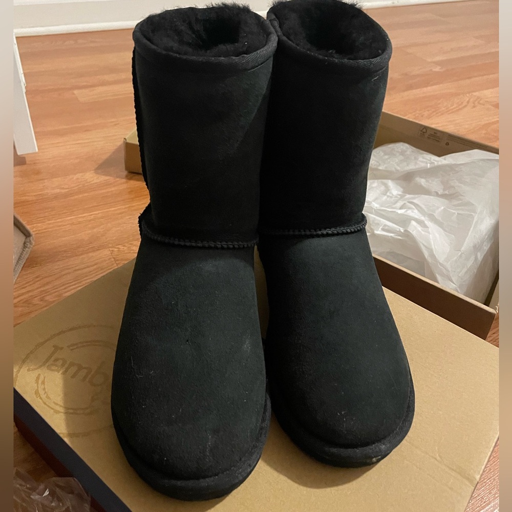 Ugg Treadlite